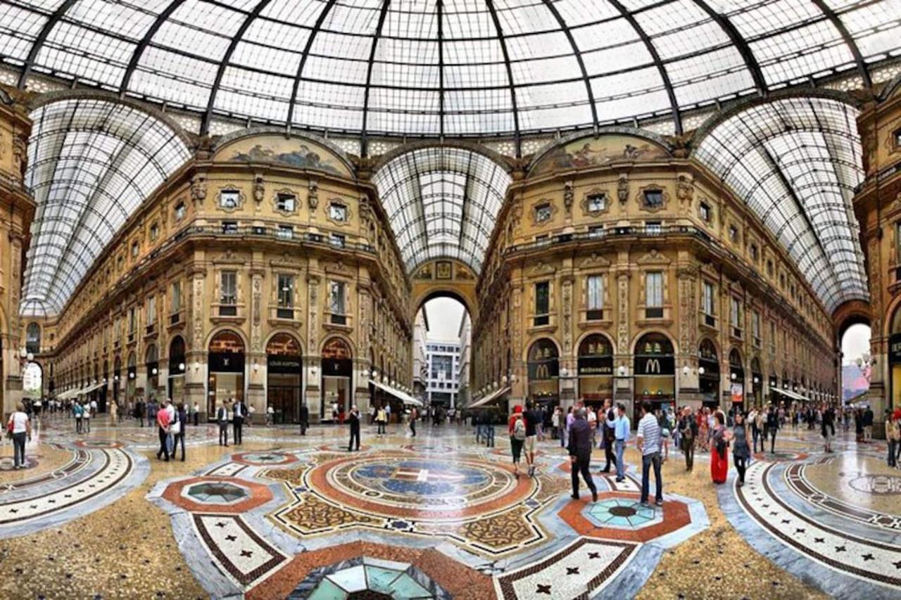 Appartamento Con Terrazzo A Gorgonzola Bagian luar foto
